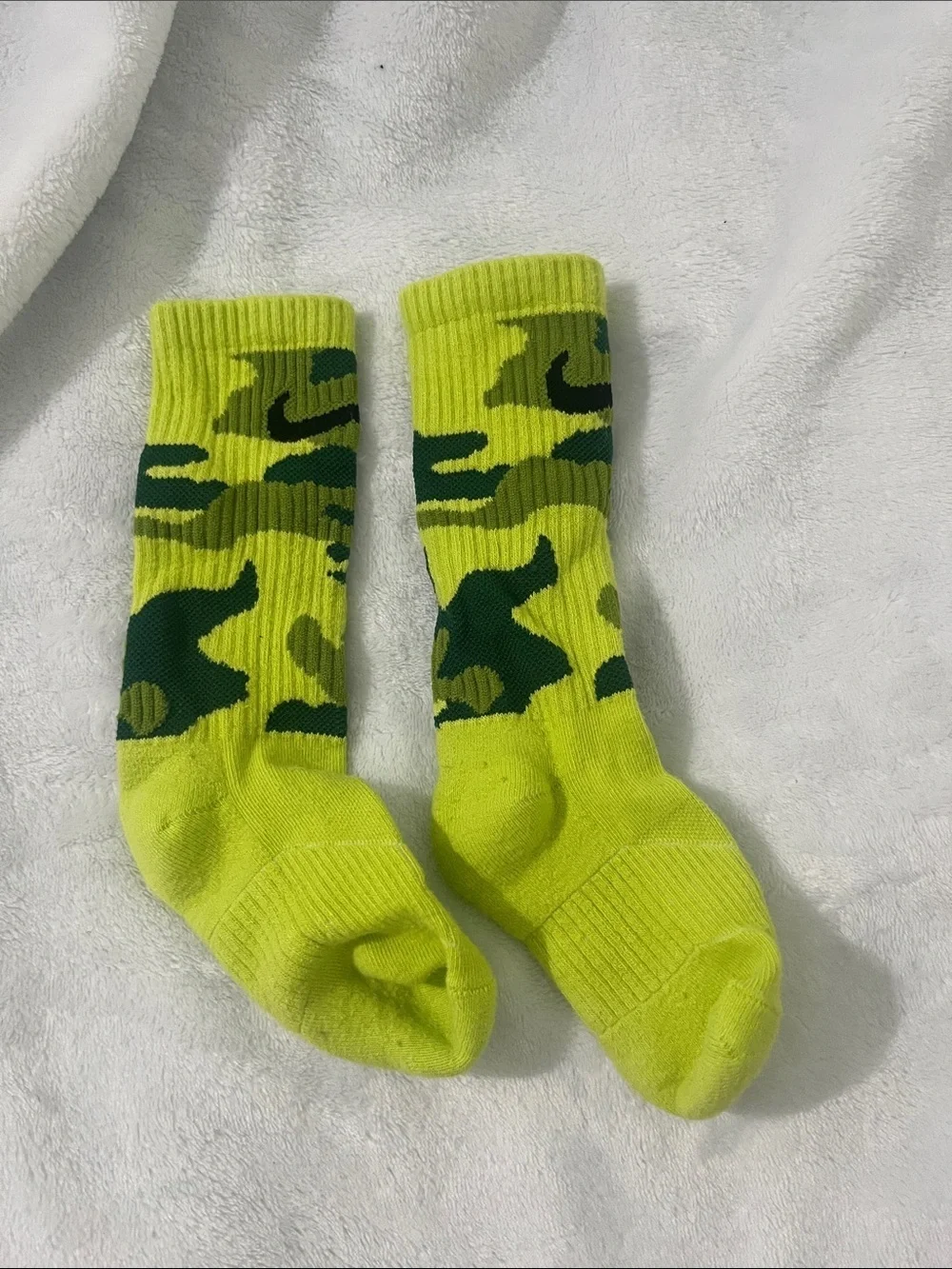 Nike Kids Camouflage Kids Green Socks Size Small